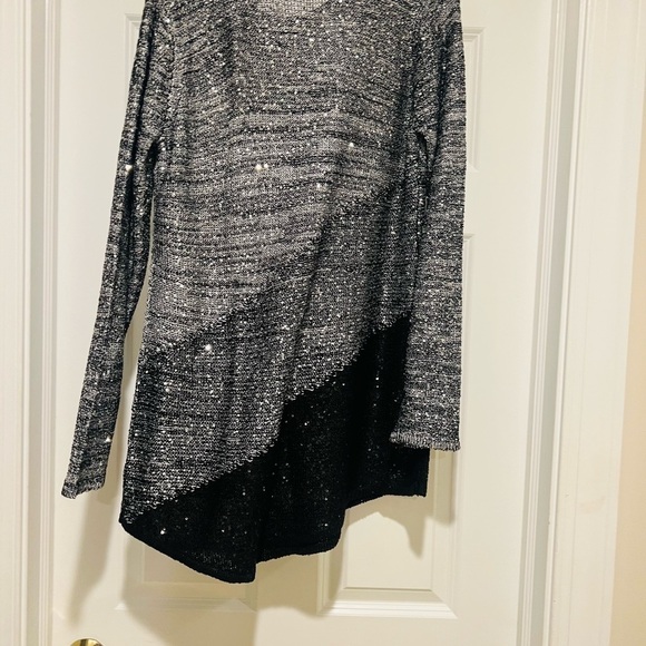 Sparkling two toned sweater in size large.  Beautiful and like new. - Picture 4 of 4